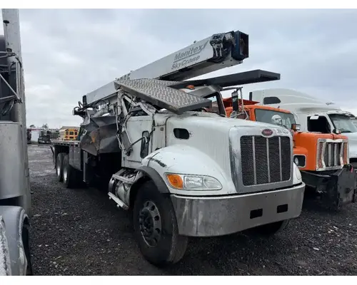 Peterbilt 348 Bumper Assembly, Front