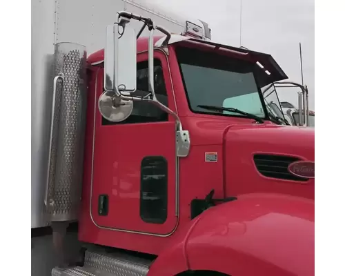 Peterbilt 348 Cab