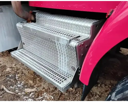 DPF (Diesel Particulate Filter) Peterbilt 348 Complete Recycling Group LLC