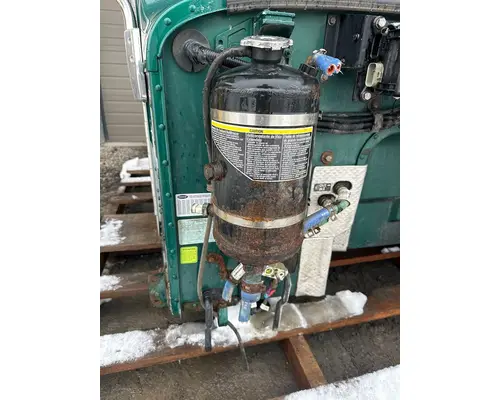 Radiator Overflow Bottle PETERBILT 348 Dutchers Inc   Heavy Truck Div  Ny