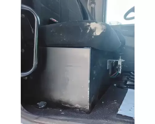 Peterbilt 348 Seat, Front