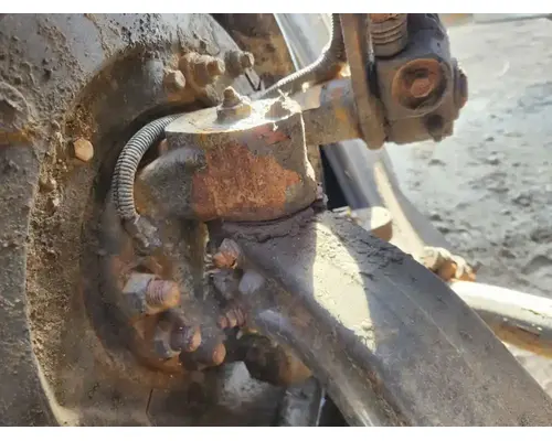 Peterbilt 348 Spindle  Knuckle, Front
