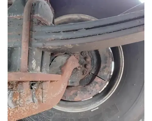 Peterbilt 348 Spindle  Knuckle, Front