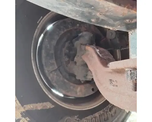 Peterbilt 348 Spindle  Knuckle, Front