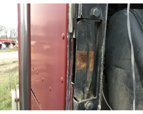 Body Parts, Misc. PETERBILT 352 Vander Haags Inc Sp