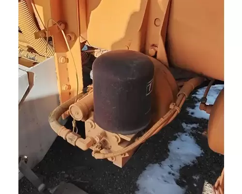 Air Dryer Peterbilt 357 Complete Recycling Group LLC