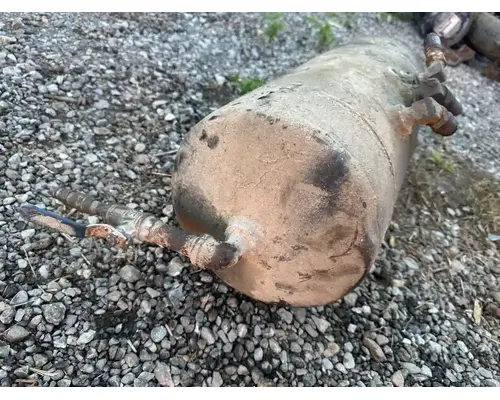 Peterbilt 357 Air Tank