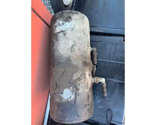 Peterbilt 357 Air Tank