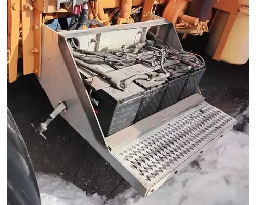 Battery Box Peterbilt 357 Complete Recycling Group LLC