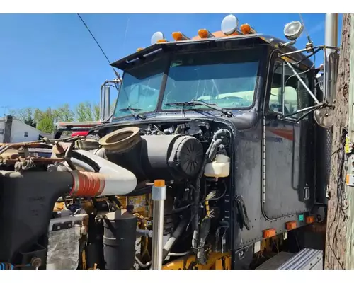 Peterbilt 357 Cab