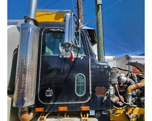Peterbilt 357 Cab