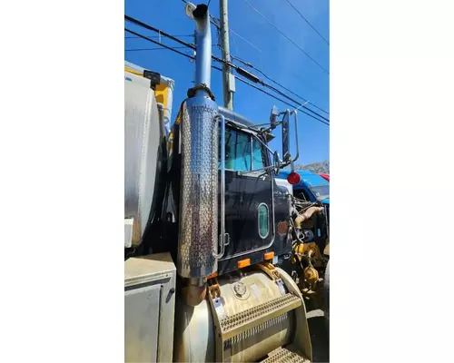 Peterbilt 357 Cab