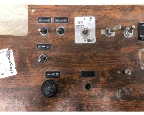 Peterbilt 357 Dash Assembly
