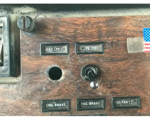 Peterbilt 357 Dash Assembly