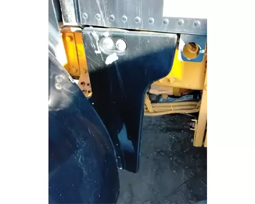 Fender Peterbilt 357 Complete Recycling Group LLC