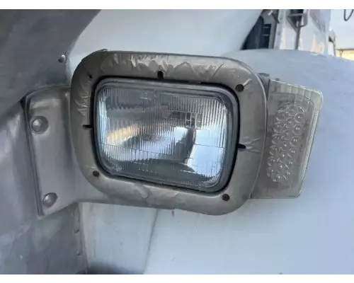 Peterbilt 357 Headlamp Assembly