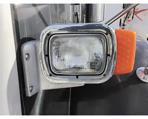 Headlamp Assembly Peterbilt 357 Complete Recycling Group LLC