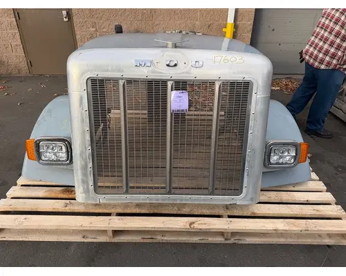 Hood PETERBILT 357 Camerota Truck Parts