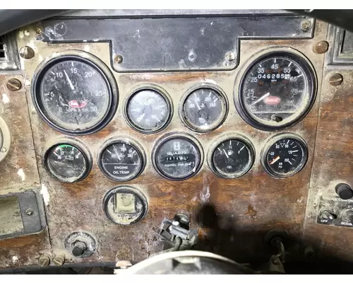 Peterbilt 357 Instrument Cluster