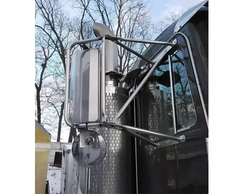Peterbilt 357 Mirror (Side View)