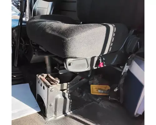 Peterbilt 357 Seat, Front