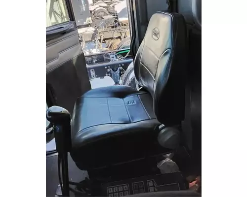 Peterbilt 357 Seat, Front