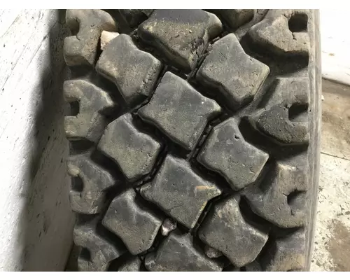 Peterbilt 357 Tires