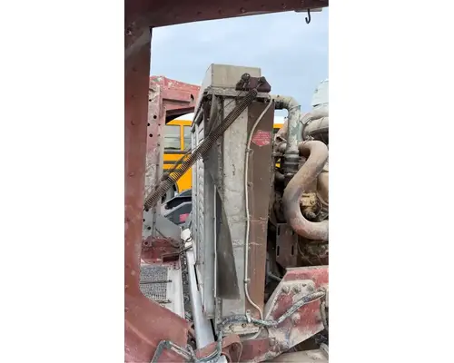 Peterbilt 359 Radiator
