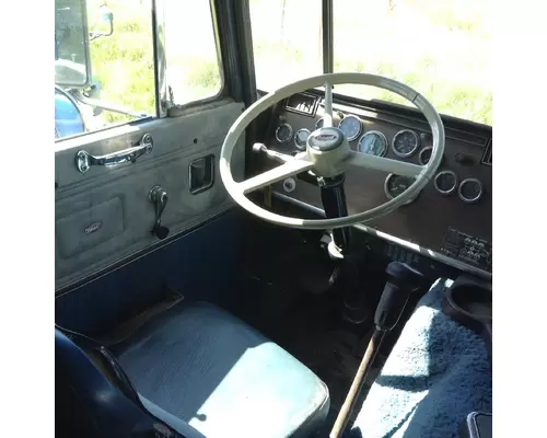 Cab Peterbilt 362 COE Vander Haags Inc Sp