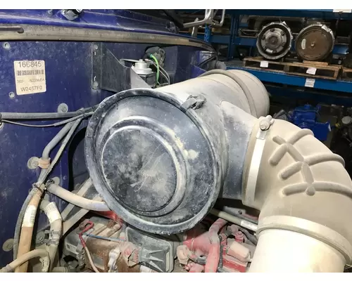 Peterbilt 365 Air Cleaner