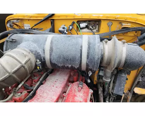 Peterbilt 365 Air Cleaner