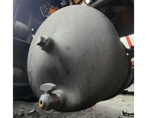 Peterbilt 365 Air Tank