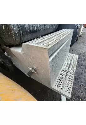 Peterbilt 365 Battery Box