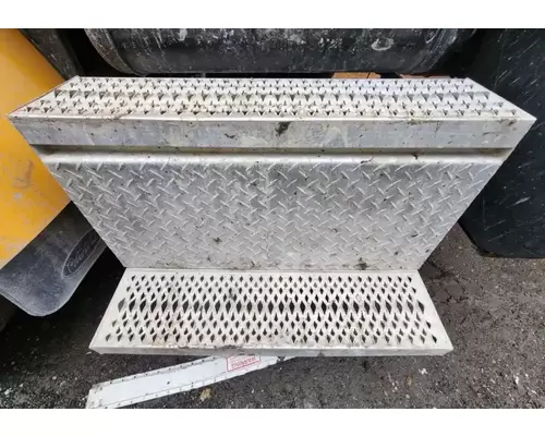 Peterbilt 365 Battery Box