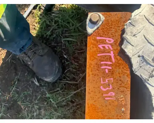 Peterbilt 365 Bumper Assembly, Front