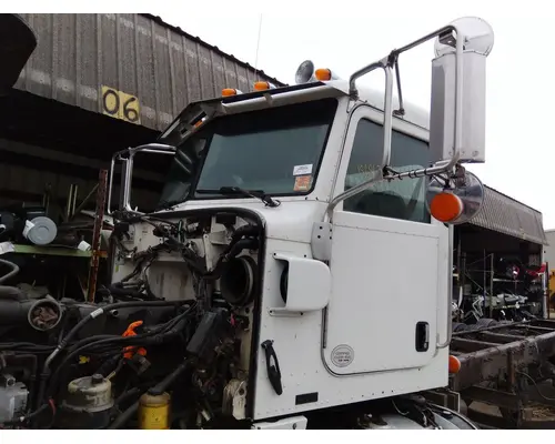 Cab PETERBILT 365 LKQ Thompson Motors - Wykoff