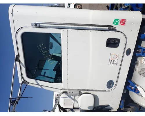 Cab PETERBILT 365 Michigan Truck Parts