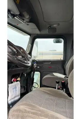 Peterbilt 365 Cab
