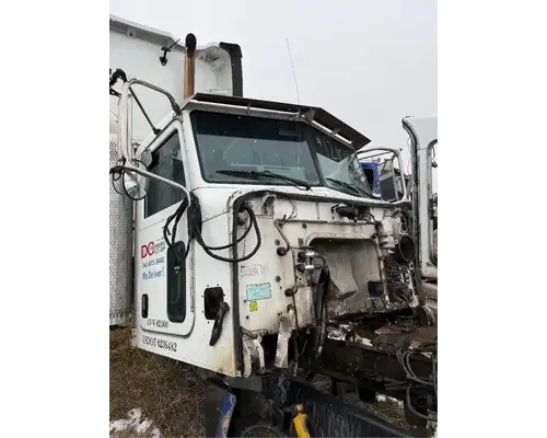 Peterbilt 365 Cab