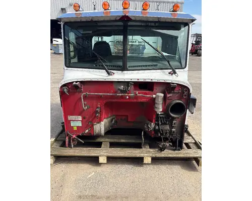 Cab PETERBILT 365 K &amp; R Truck Sales, Inc.
