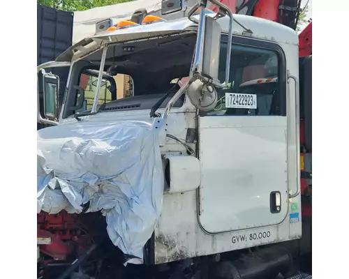 Peterbilt 365 Cab