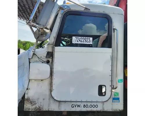 Peterbilt 365 Cab