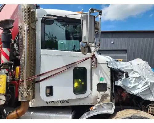 Peterbilt 365 Cab