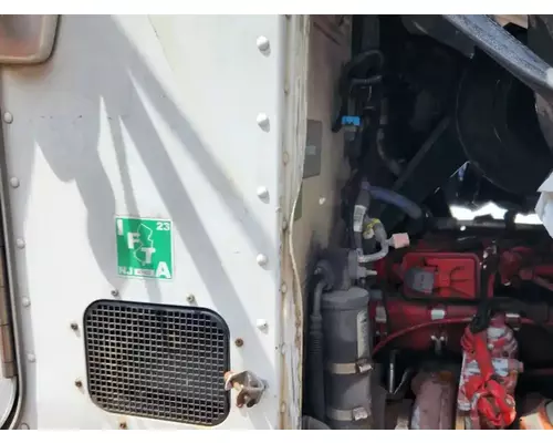 Peterbilt 365 Cab