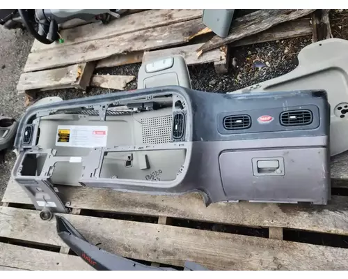 Dash Assembly Peterbilt 365 Complete Recycling Group LLC