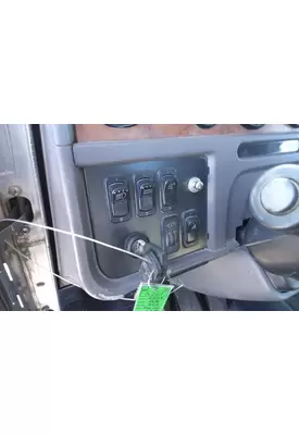 Peterbilt 365 Dash/Console Switch