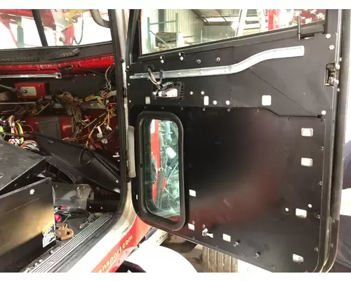 Peterbilt 365 Door Assembly, Front