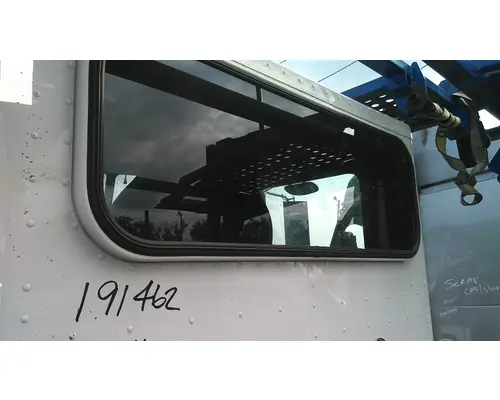 Back Glass PETERBILT 365 LKQ Heavy Truck - Goodys