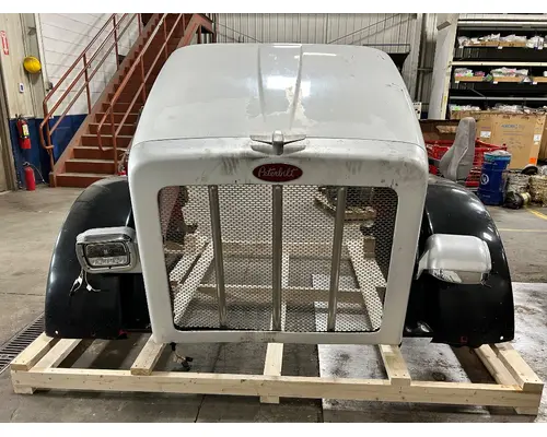 Hood PETERBILT 365 K &amp; R Truck Sales, Inc.