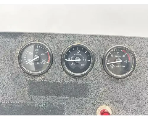 Peterbilt 365 Instrument Cluster